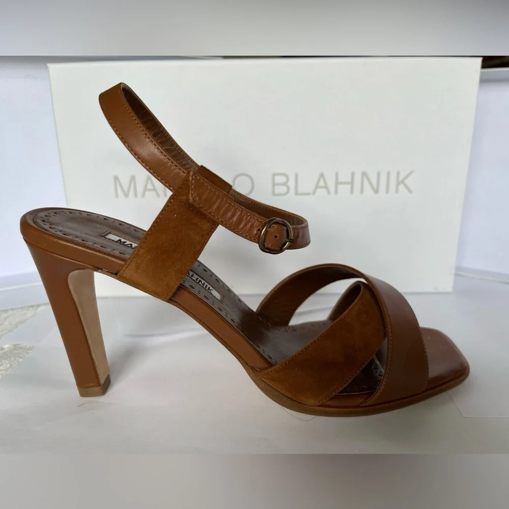Manolo Blahnik Tan Leather Sandals With Heel NEW NOT USED - Picture 6 of 10